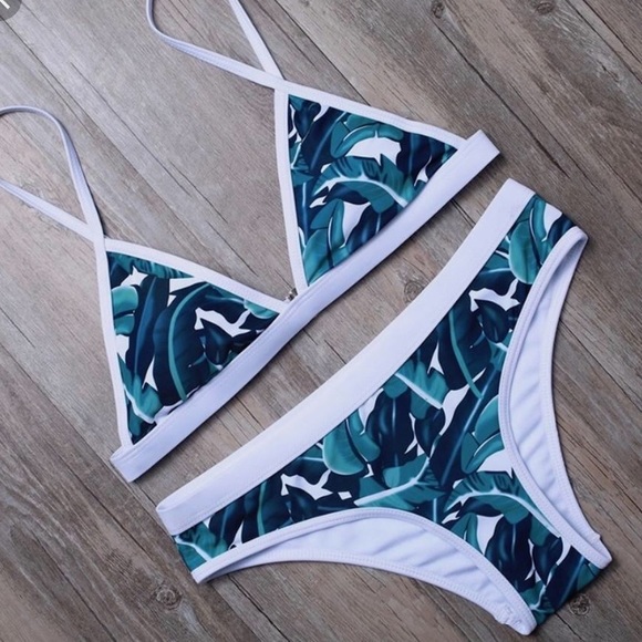 TWO PIECE TROPICAL BIKINI